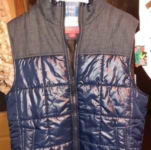 Coleman Puffer Vest Size M